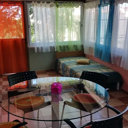 Apartment Miltos *